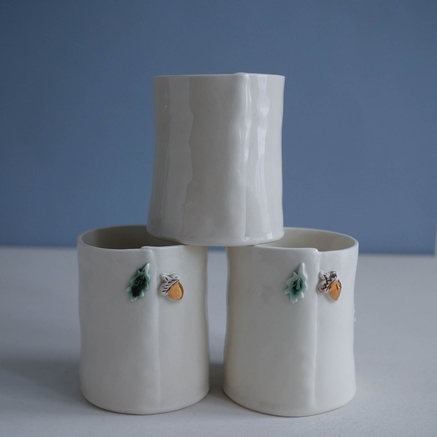 Cup * Owl with blue flowers ( Bottom R)