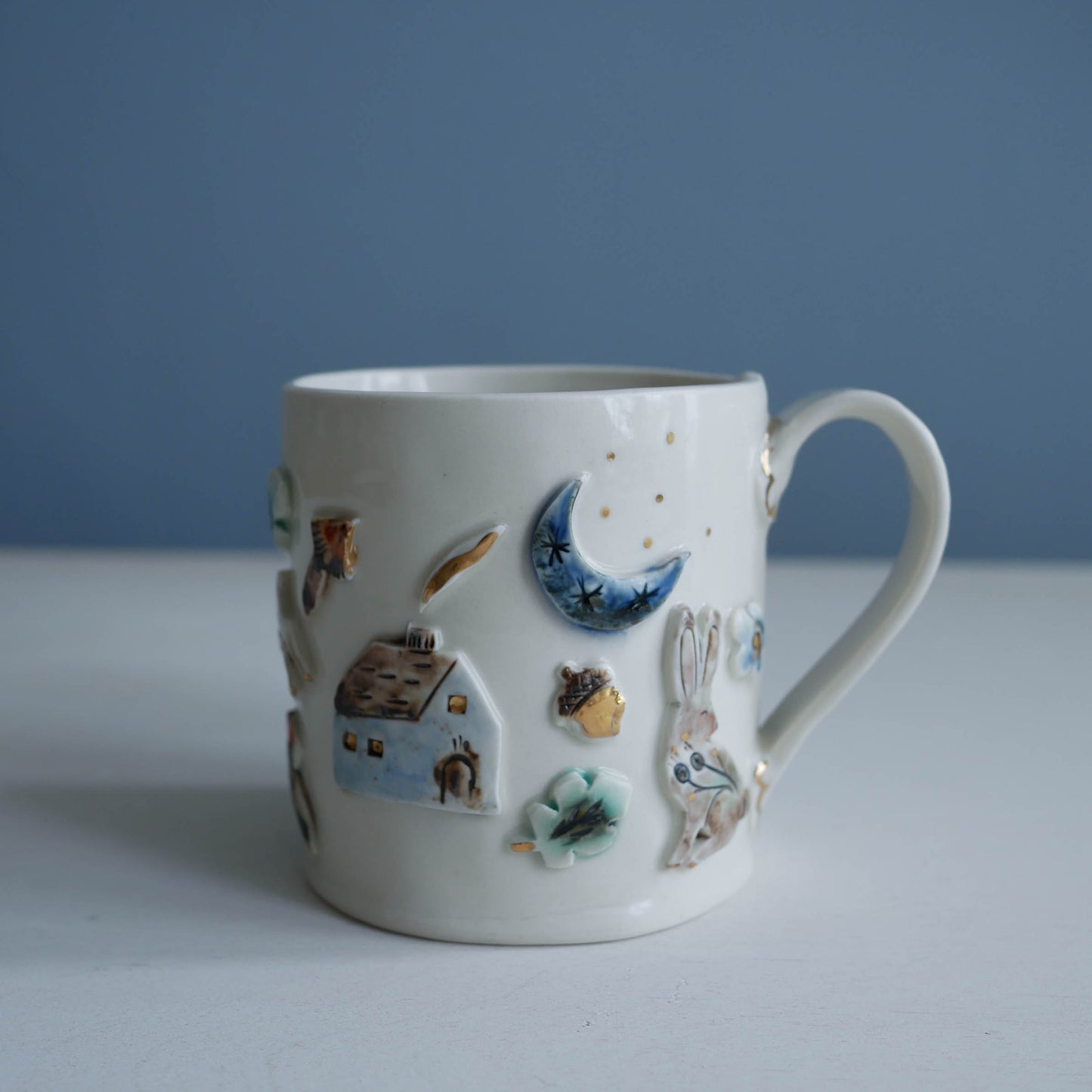 Mug * Acorn, cabin with rabbits