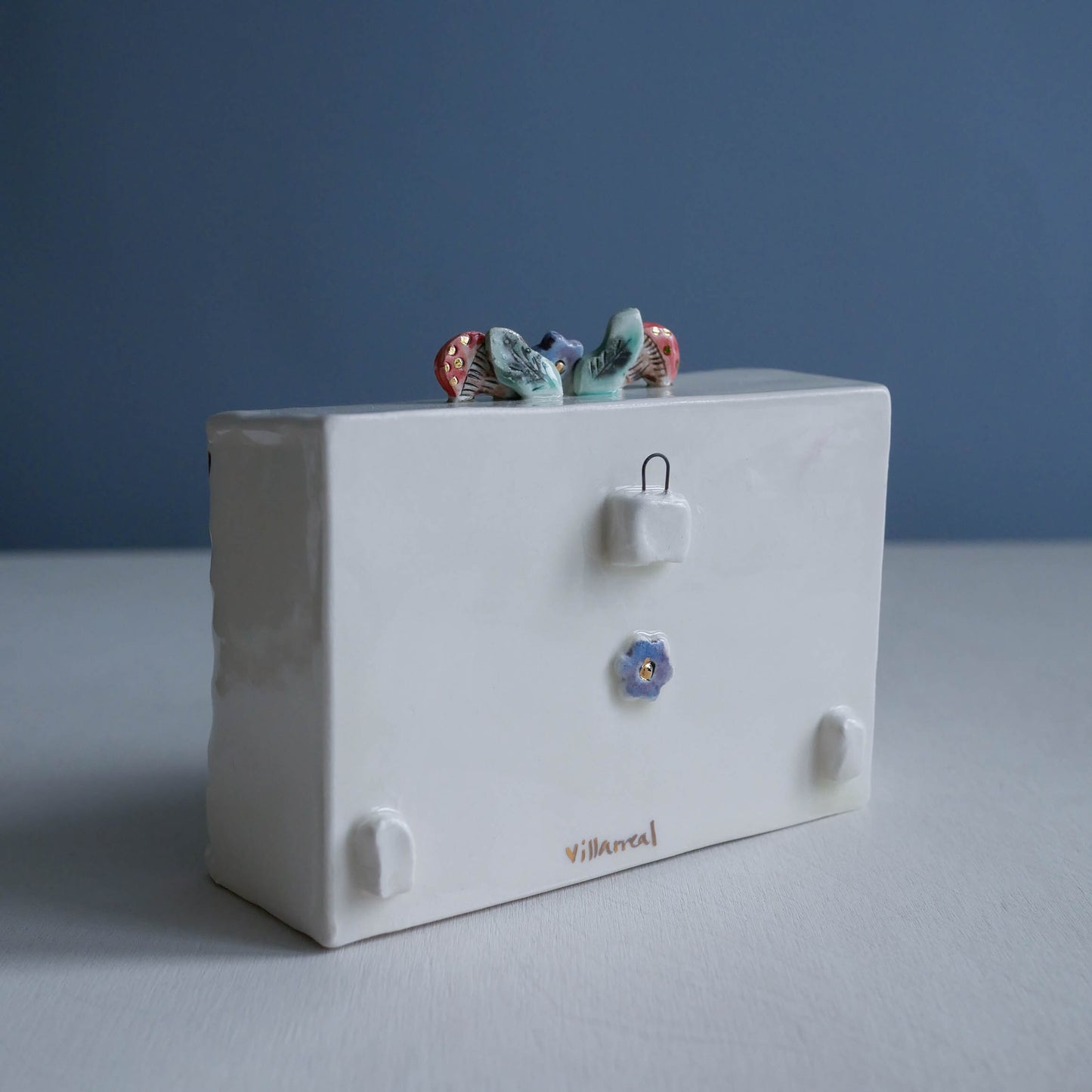 Wall Box * Quebec Village ( Owl & Rabbit)