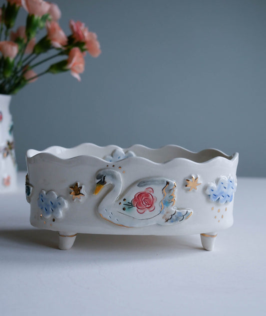Planter * Swan