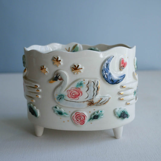 Planter * Swan