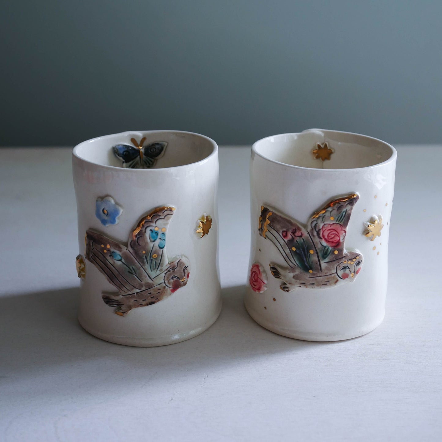 cup * Flying owl with roses