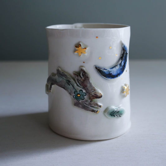 cup * Leaping rabbit